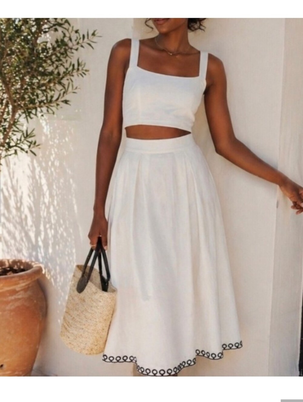 French Connection crisp summer white navy embroidered hem swing skirt size XL